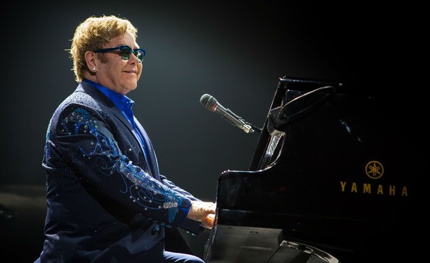 Elton John vuelve a posicionarse en el primer lugar con su último disco