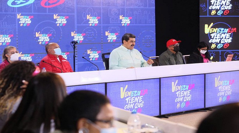 Presidente Nicolás Maduro: Jefas, jefes de calle y UBCH llamados a continuar avanzando en 1×10 para garantizar la victoria el 21Nov