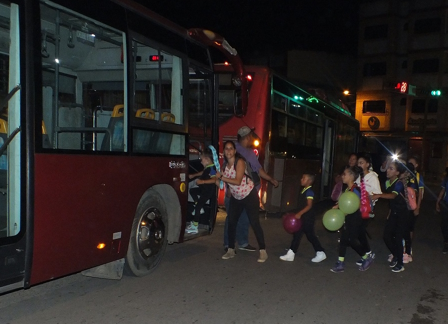 Bus Guárico activo movilizando al poder popular durante Ferias Morros 2022
