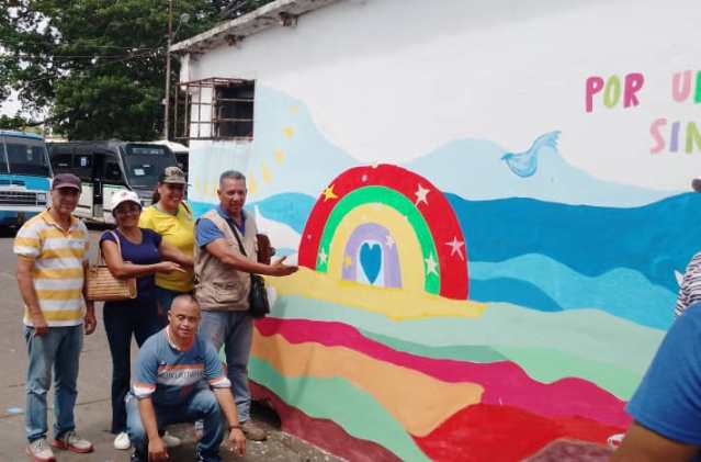 Recrearon mural de ni�os y ni�as del espectro autista para fomentar el respeto y la solidaridad