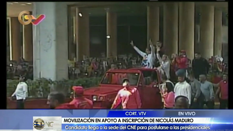 Presidente Maduro llega al CNE para inscribir su candidatura